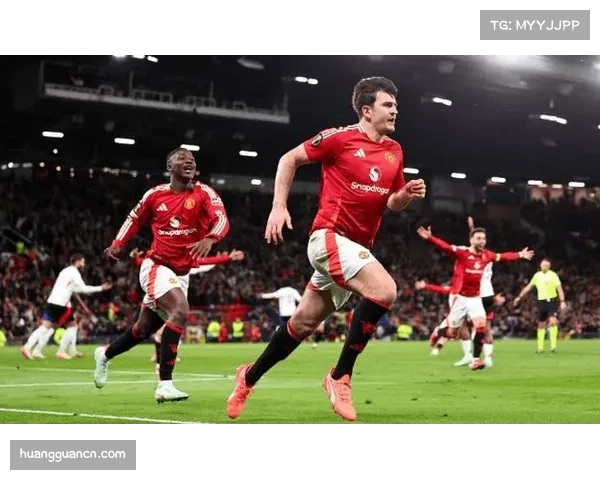 马奎尔不敌希金斯止步四强 赛季初曾获冠军联赛冠军